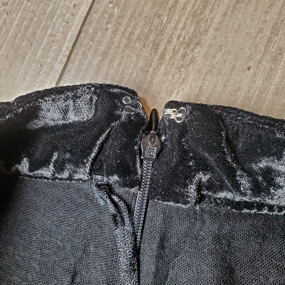 Free People x REVOLVE Vivienne Velvet Ruched Black Mini Skirt Size 4 - Picture 7 of 16